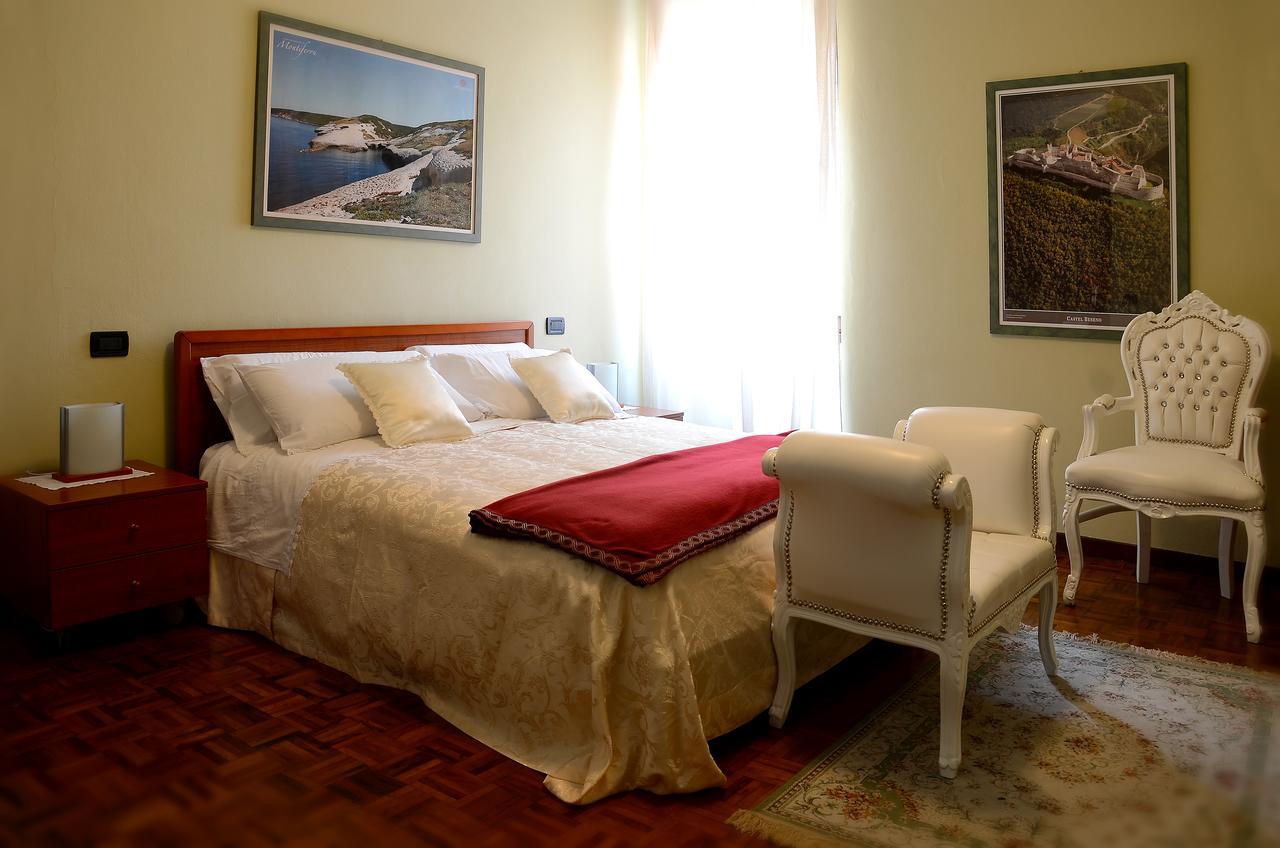 Hotel La Fenice Chiari Kültér fotó