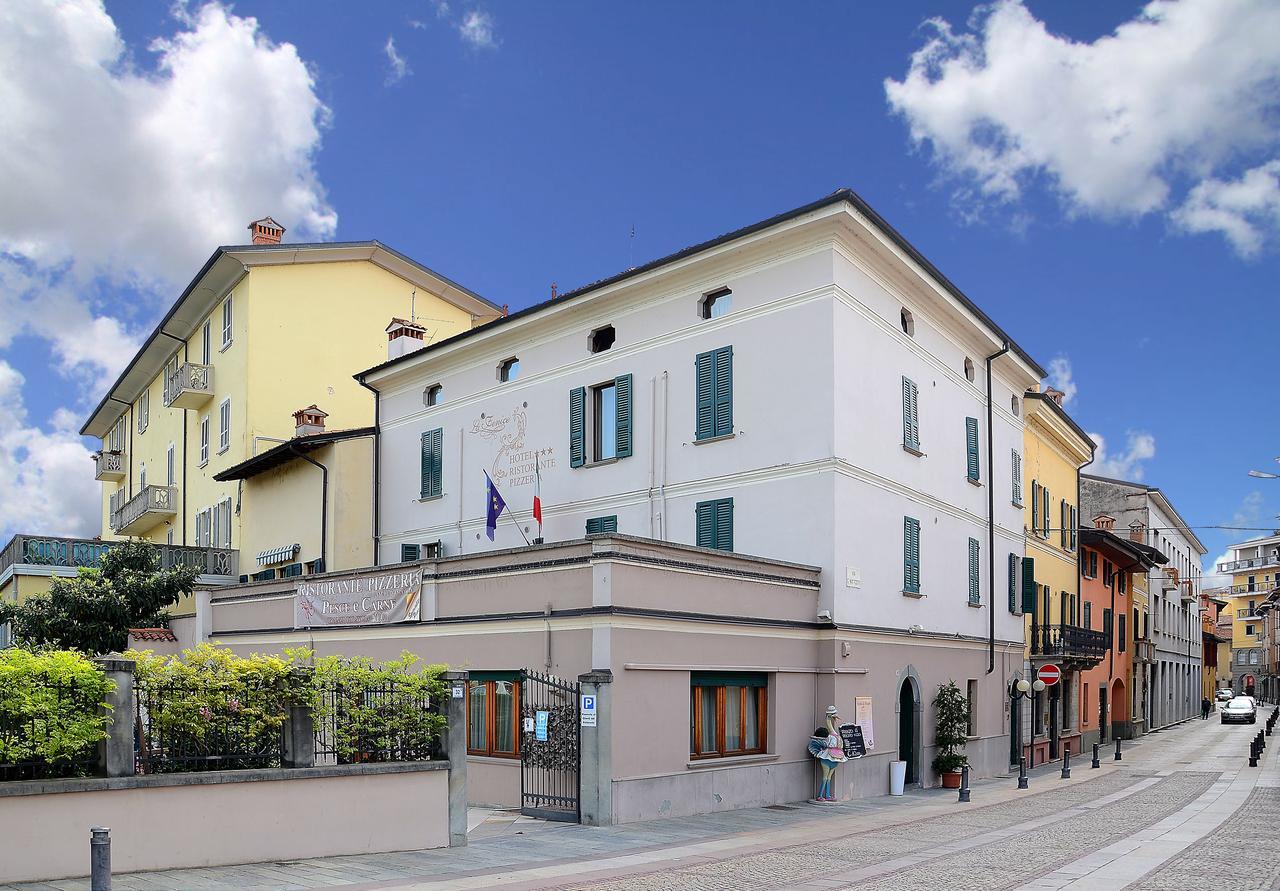 Hotel La Fenice Chiari Kültér fotó